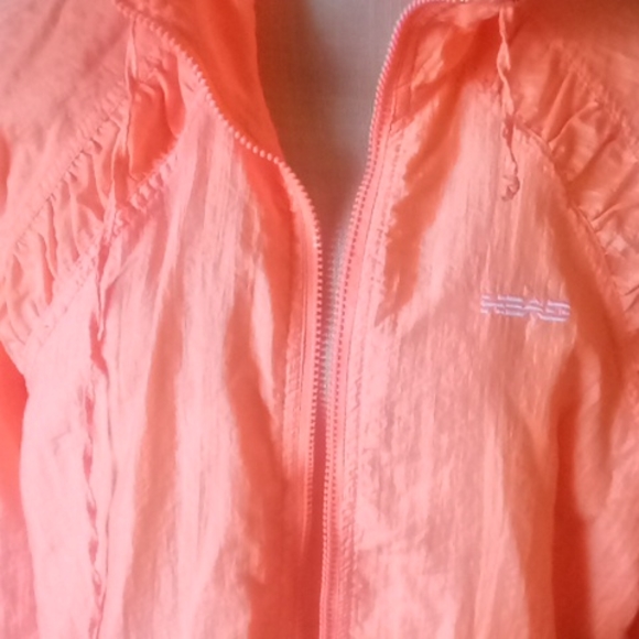 Clothes - Picture 3 of 4